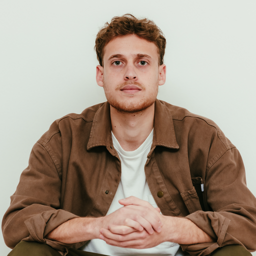 Portrait of Dino A., Growth Marketing Manager